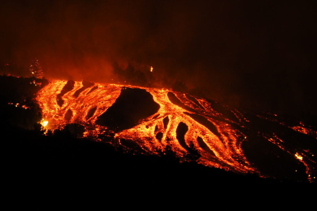 Lava del Volcán Cumbre Vieja de Noche